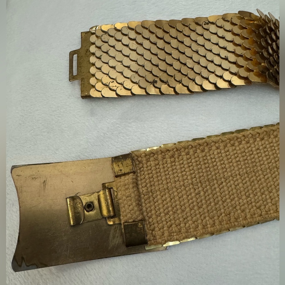 Vintage Gold Fish Scale 70’s Stretch Belt 80’s Kitsch Fun Glamorous - Picture 5 of 12
